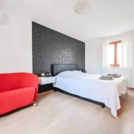 Zoa Villa *